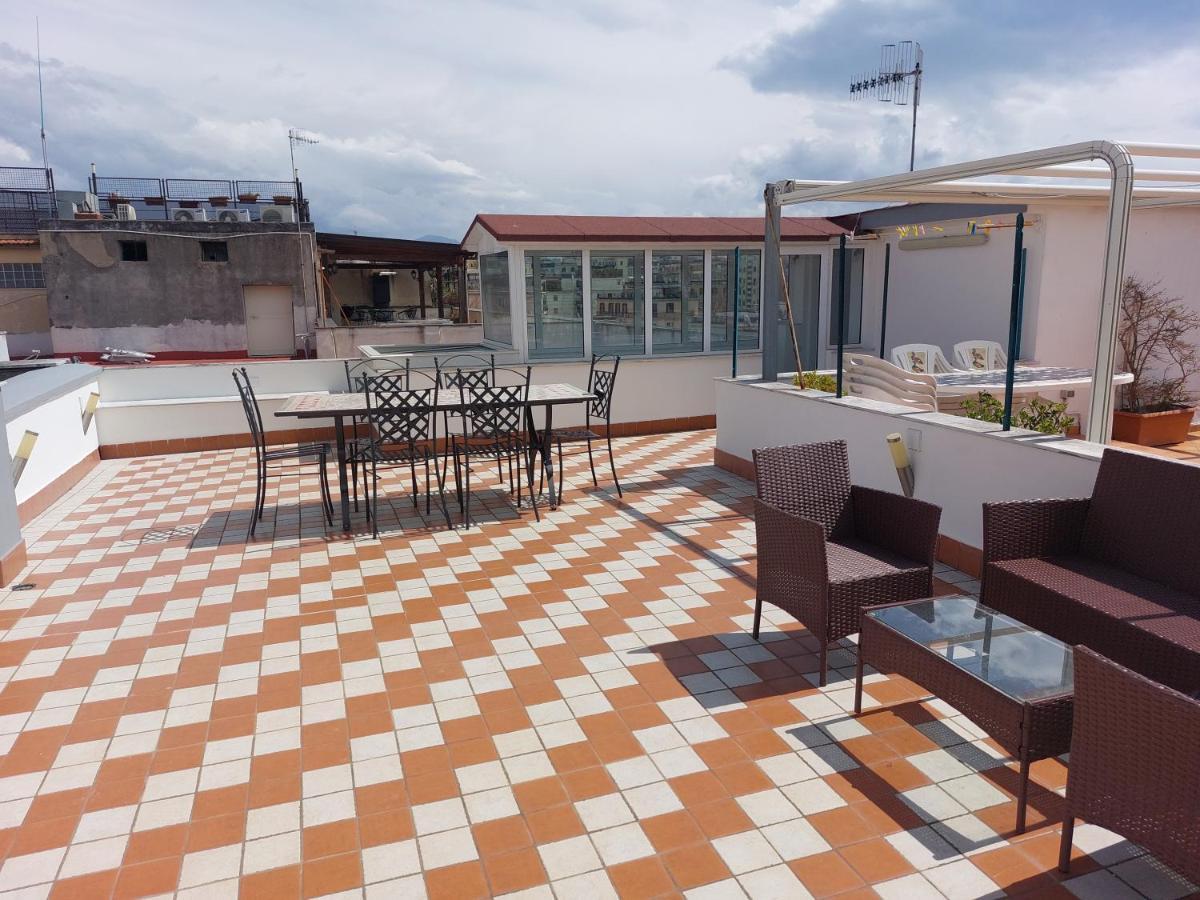 Raggio Di Sole Apartment Naples Exterior photo